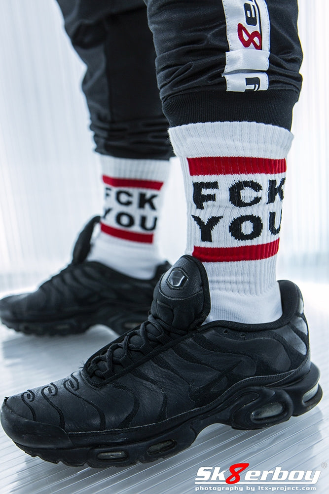 glanz hose und fck you socks von sk8erboy mit nike tn in schwarz