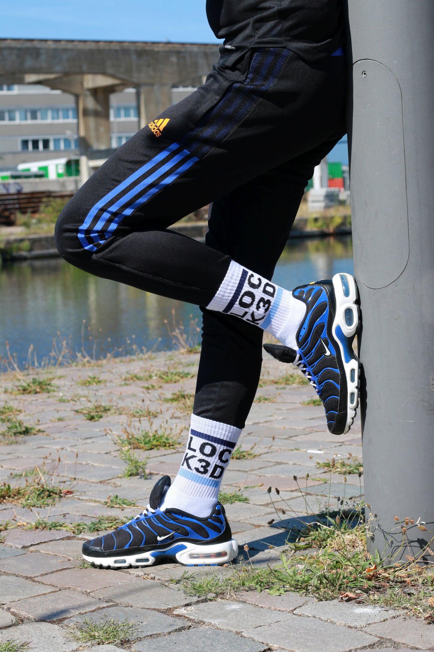 KINK3D® X Sk8erboy® LOCK3D Socks in Weiß mit schwarzem LOCK3D Design