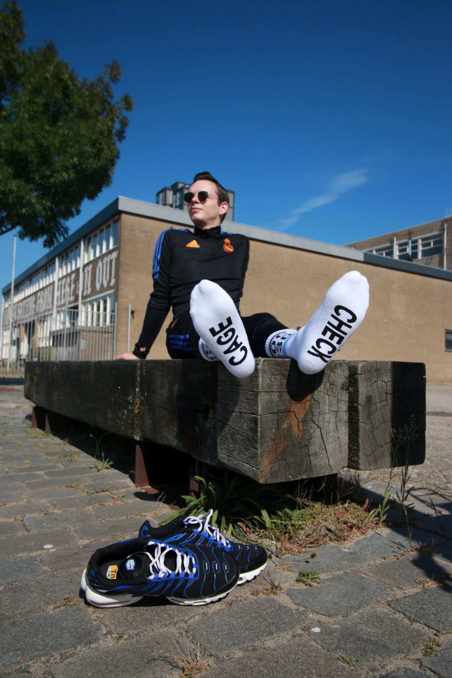 KINK3D® X Sk8erboy® LOCK3D Socks mit CAGE und CHECK Schriftzügen auf den Sohlen